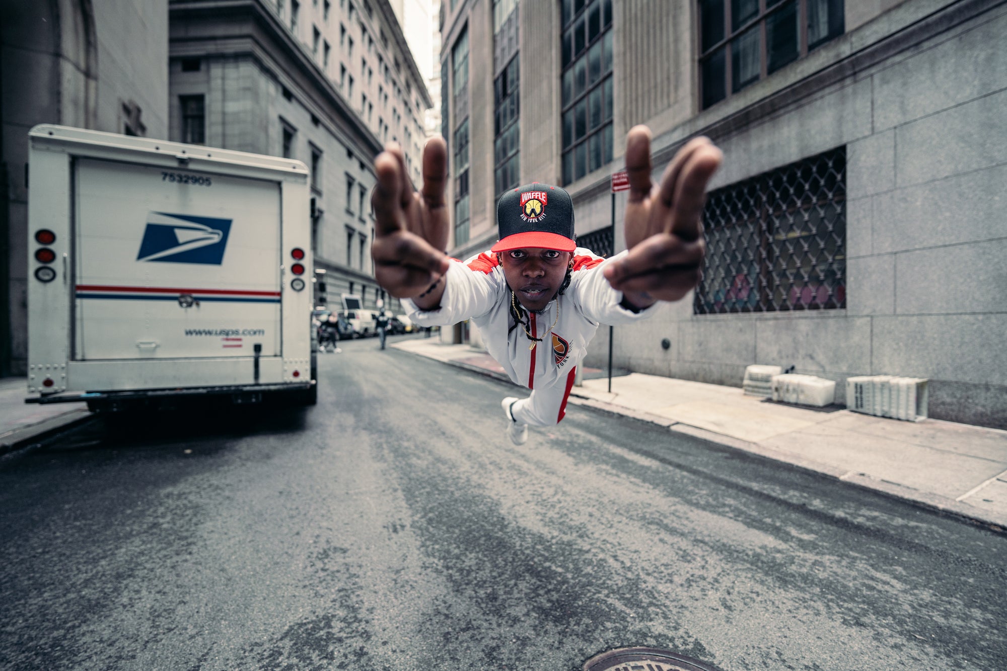 28 Defying gravity ideas  defying gravity, levitation photography