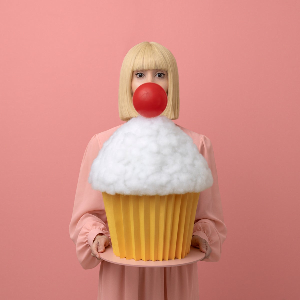 https://alphauniverseglobal.media.zestyio.com/Alpha-Universe-photo-by-Luisa-Del-Valle-cupcake.jpg?height=1200&fit=bounds