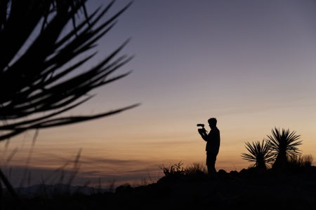 https://alphauniverseglobal.media.zestyio.com/Alpha-Universe-photo-by-Renan-Ozturk-210829_OZTURK_OCULUS_REDBULL_VR_BTS_033090.jpg?height=300&fit=bounds