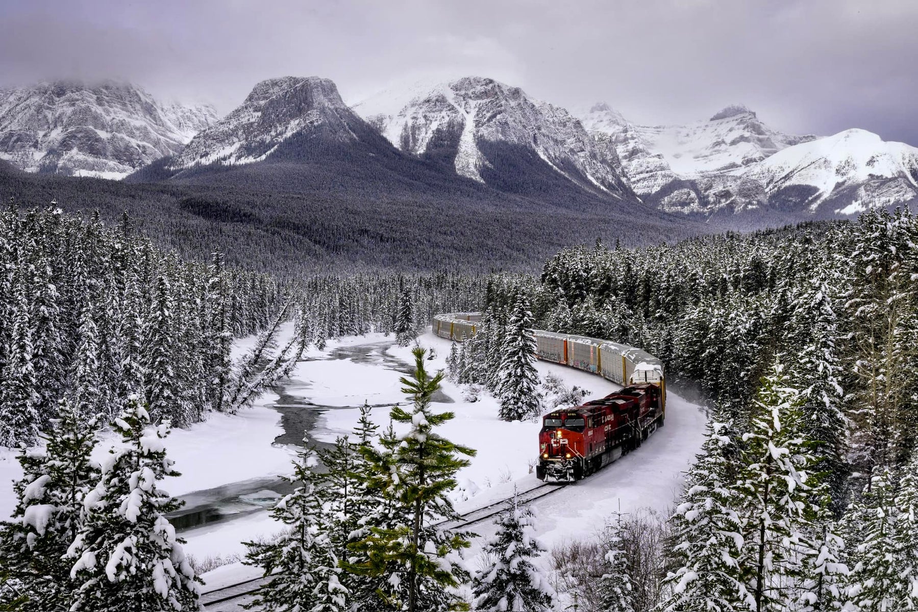 https://alphauniverseglobal.media.zestyio.com/Week-38-Winter-Landscape-Amber-Favorite.rk-mWbtVakg.jpg?height=1200&fit=bounds