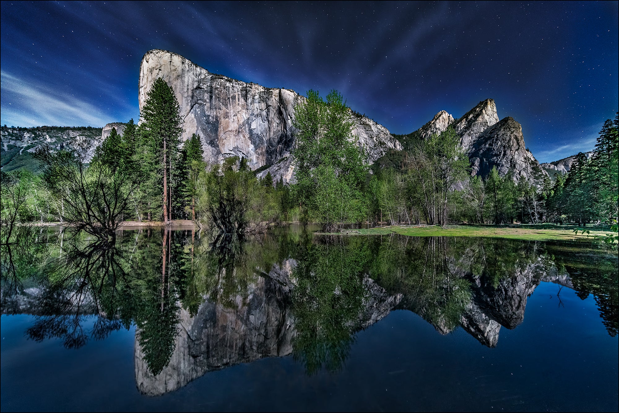 a7RIIYNP16AprSpringDSC5629ElCapitanSpringMoonlight_AU.jpg