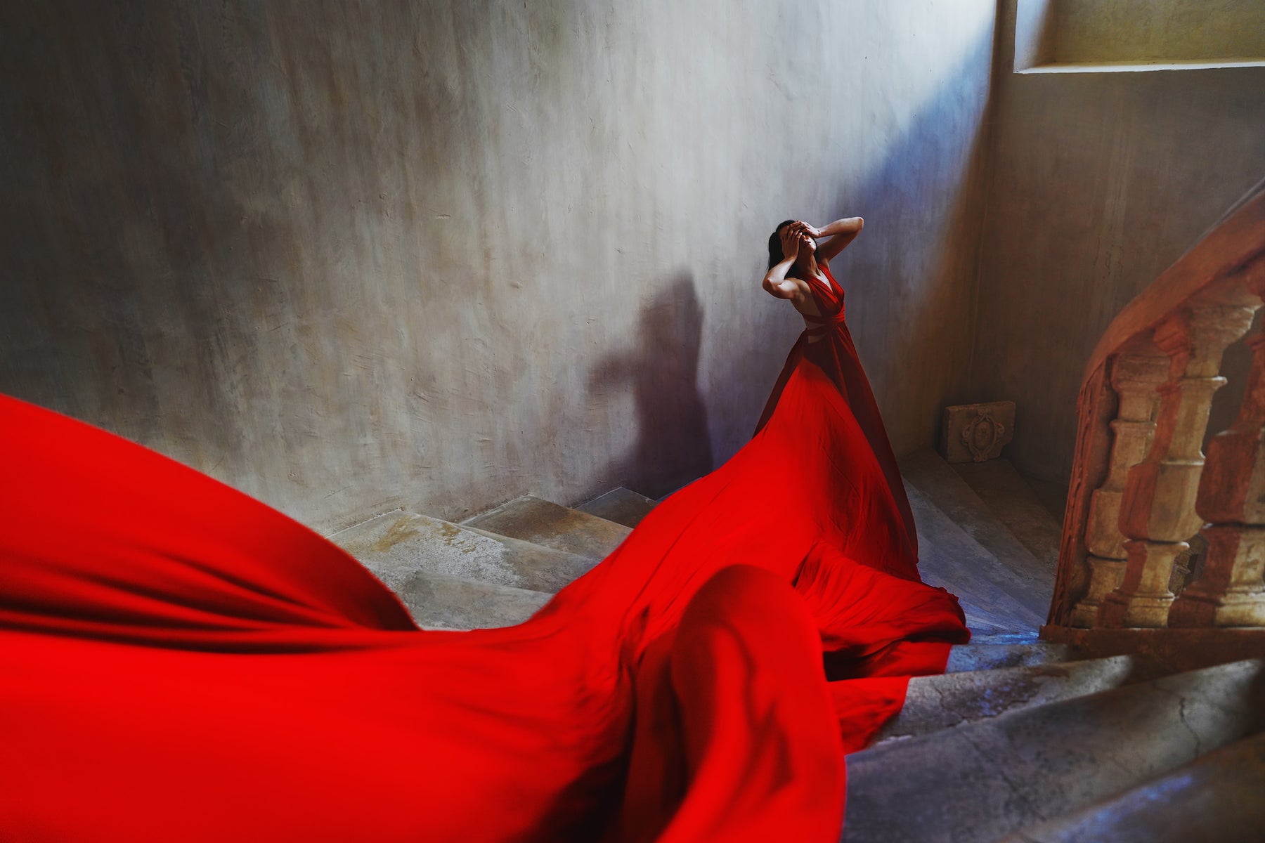https://alphauniverseglobal.media.zestyio.com/alpha-universe-first-shots-may13-brooke-shaden-2.jpg?height=1200&fit=bounds