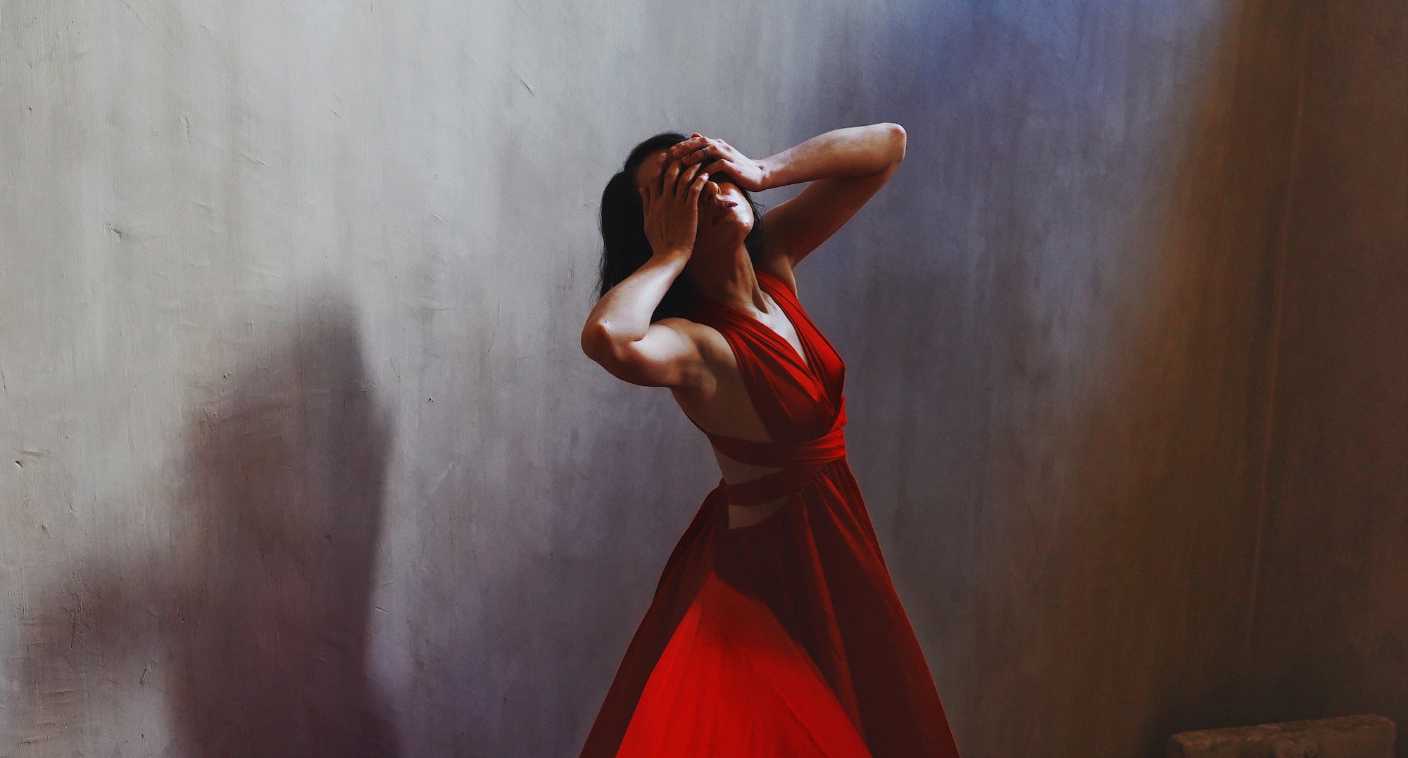https://alphauniverseglobal.media.zestyio.com/alpha-universe-first-shots-may13-brooke-shaden-2cu.jpg?height=1200&fit=bounds