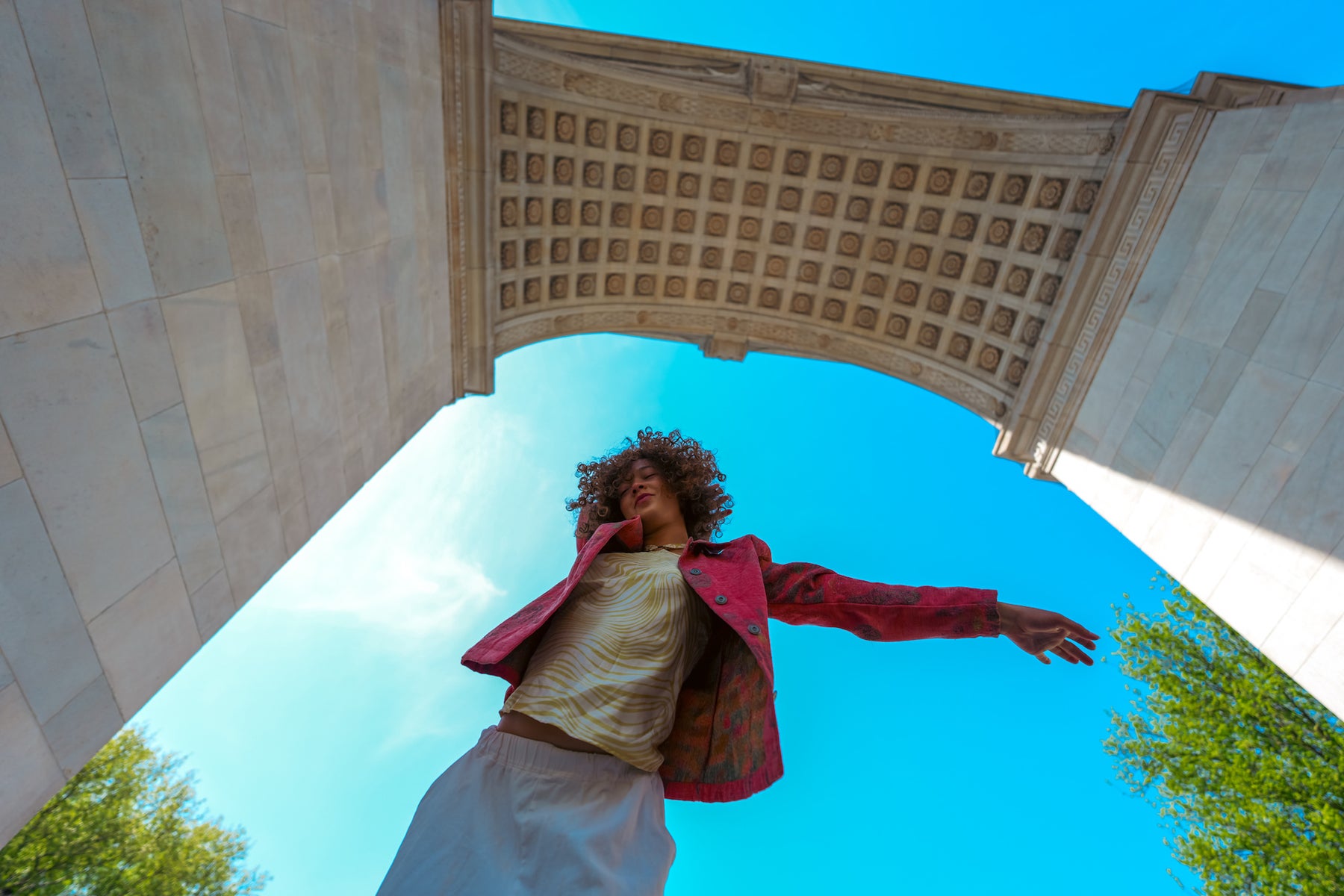 https://alphauniverseglobal.media.zestyio.com/alpha-universe-first-shots-may13-sal-dalia-4.jpg?height=1200&fit=bounds
