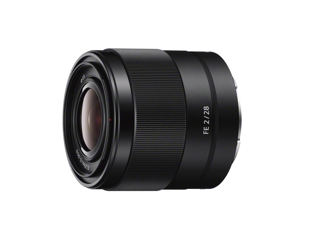 The ULTIMATE Street Lens? Sony 35mm F/1.8 Hands On! 